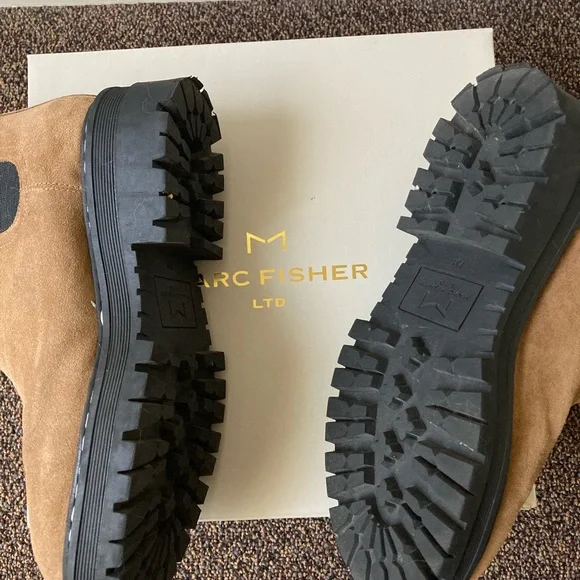 Suede boot marc fisher size 7 - Picture 5 of 5
